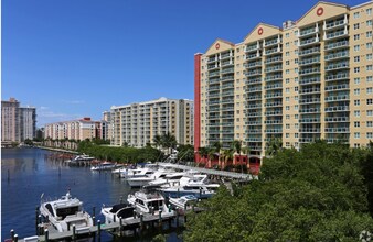 16909 N Bay Rd, Unit 1 in Sunny Isles Beach, FL - Building Photo - Building Photo