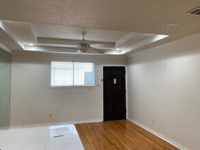 2855 St Charles Ave in New Orleans, LA - Building Photo - Building Photo