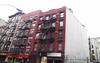 173 Mulberry St in New York, NY - Building Photo - Building Photo