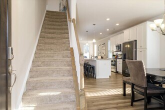 8156 Merryvale Ln in Charlotte, NC - Foto de edificio - Building Photo