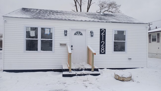 property at 2128 Vermont St