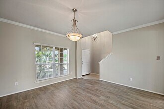 20739 Stewart Crest Ln in Cypress, TX - Foto de edificio - Building Photo