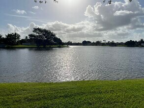 7740 Stone Harbour Dr in Greenacres, FL - Building Photo - Building Photo