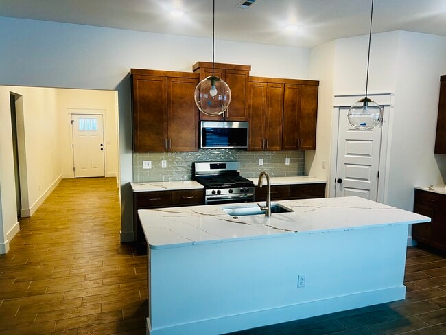 251 Kristen Ln in Centerton, AR - Building Photo - Building Photo