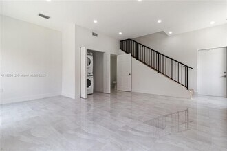 135 SW 114th Ave in Miami, FL - Building Photo - Building Photo