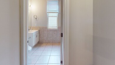 520 12th Ave SE in Minneapolis, MN - Building Photo - Building Photo