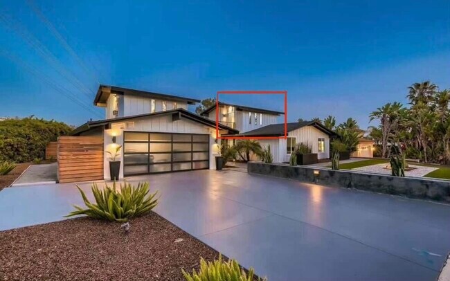 property at 7080 Estrella de Mar Rd