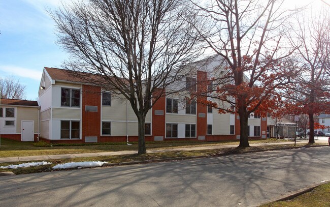 Alex W Thompson Apartments in Erie, PA - Foto de edificio - Building Photo