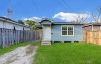 305 E 41st St photo'