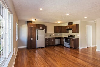 Multnomah Heights in Portland, OR - Building Photo - Interior Photo