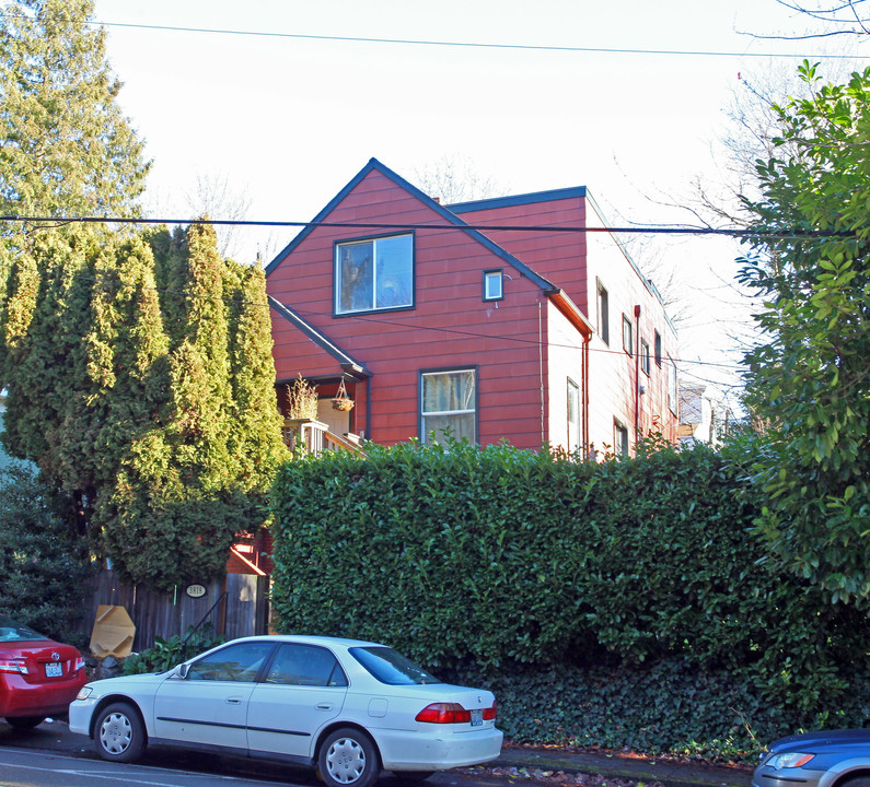 3818 Fremont Ave N in Seattle, WA - Building Photo