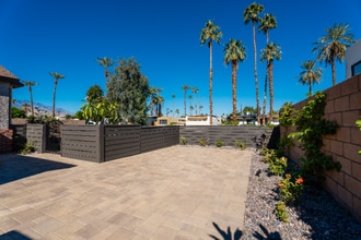73345 Royal Palm Dr in Palm Desert, CA - Building Photo - Building Photo