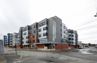 Pearl Place II in Portland, ME - Building Photo