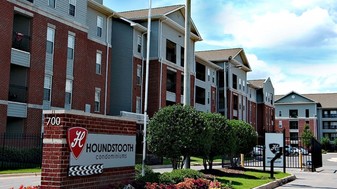 Houndstooth Condominiums Apartamentos