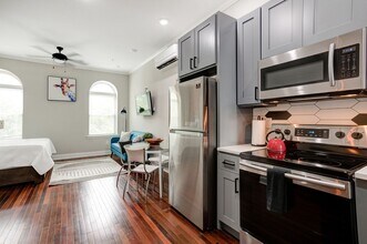 1927 N 33rd St in Philadelphia, PA - Building Photo - Building Photo