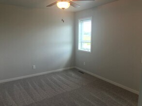 7401 18th St S in Fargo, ND - Building Photo - Building Photo