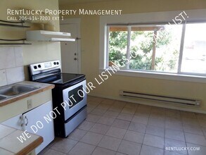 6523 35th Ave SW in Seattle, WA - Building Photo - Building Photo