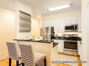 1 Chauncy St, Unit 17 in Cambridge, MA - Building Photo - Building Photo