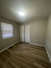 2216 E 8th St in Joplin, MO - Building Photo - Building Photo
