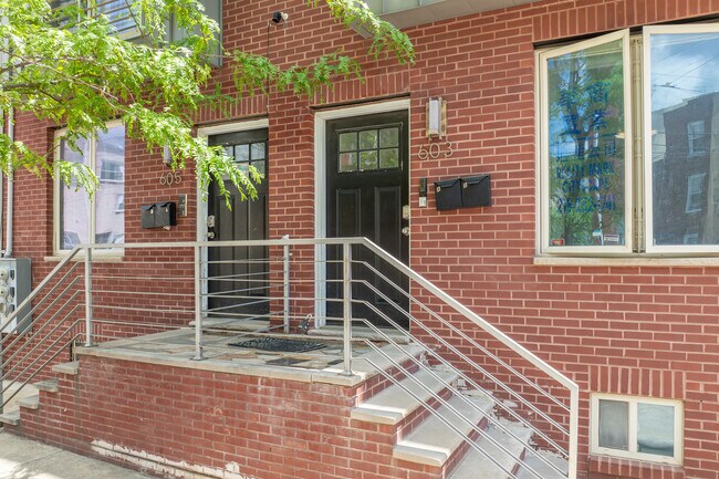 603-605 N 12th St in Philadelphia, PA - Building Photo - Building Photo