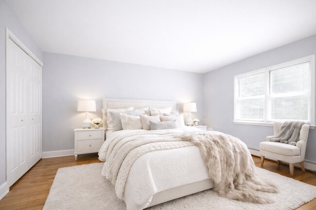 HudsonView Living in Peekskill, NY - Foto de edificio - Building Photo