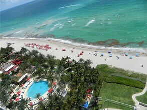 17555 Collins Ave, Unit 2108 in Sunny Isles Beach, FL - Building Photo - Building Photo