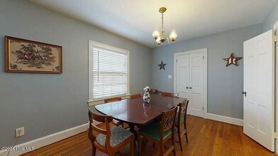 1105 W Rock Spring Rd in Greenville, NC - Building Photo - Building Photo
