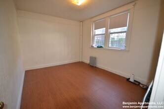 66 Chiswick Rd, Unit 6 in Boston, MA - Foto de edificio - Building Photo