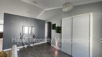 2223 Barbara Dr in Clearwater, FL - Building Photo - Building Photo