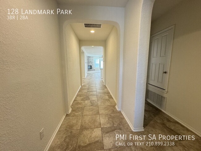128 Landmark Park in Cibolo, TX - Building Photo - Building Photo