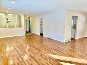 619 41st St in Downers Grove, IL - Building Photo - Building Photo