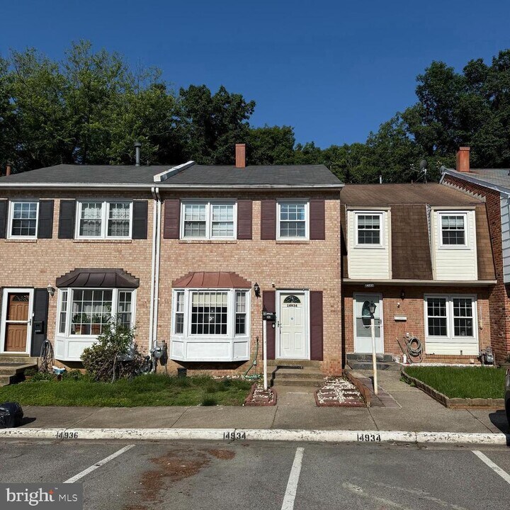 14934 Ashdale Cir in Woodbridge, VA - Building Photo