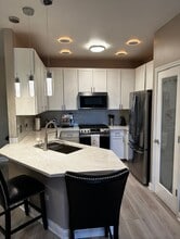 1315 W Lake St, Unit 303 in Addison, IL - Building Photo - Building Photo