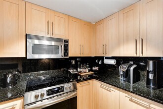 511 SE 5 Ave in Fort Lauderdale, FL - Foto de edificio - Building Photo