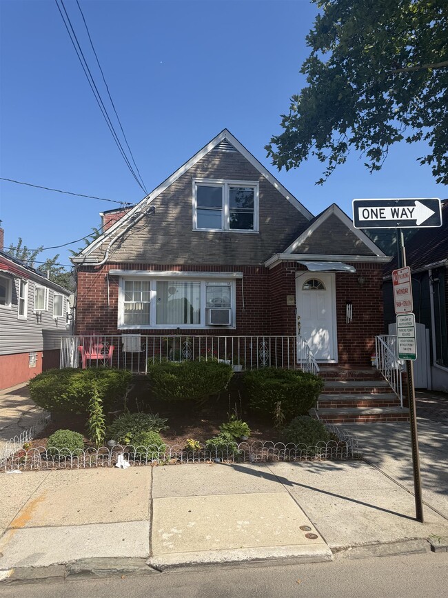property at 8902 3rd Ave