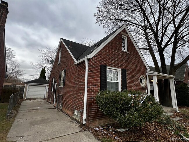 10337 Morang Ave in Detroit, MI - Building Photo - Building Photo