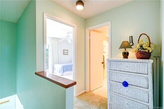 5532 NE Gulfstream Way in Stuart, FL - Building Photo - Building Photo