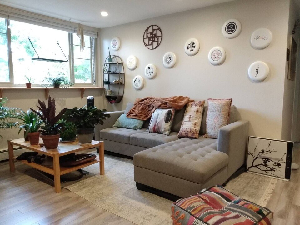 850 W Moorhead Cir in Boulder, CO - Building Photo