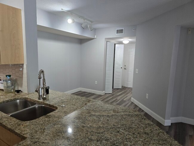 701 Villa Cir in Boynton Beach, FL - Building Photo - Building Photo