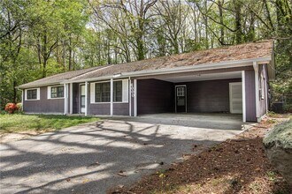 6000 Mallory Rd in College Park, GA - Building Photo - Building Photo