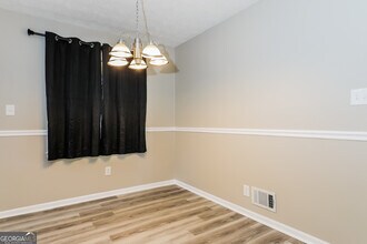 7383 Fernwood Dr in Riverdale, GA - Building Photo - Building Photo