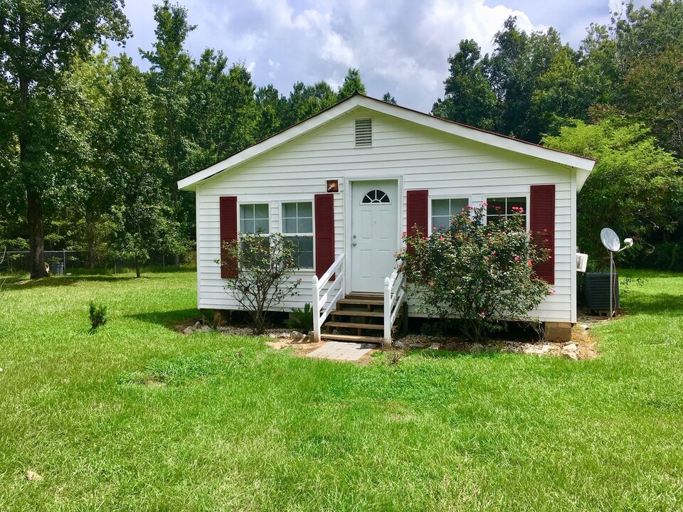 122 Poyas Trl in Huger, SC - Building Photo