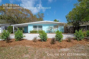 690 Regina Rd in Dunedin, FL - Building Photo
