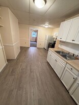 11 Gilbride Ter, Unit 11 Gilbride Terrace in Lowell, MA - Building Photo