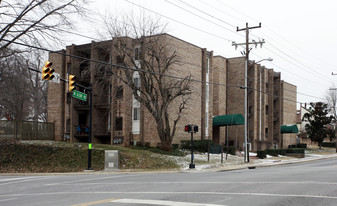 Beverly Hills Court Apartments