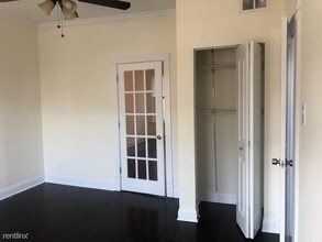 2505 N Hamlin Ave-Unit -Unit 2R in Chicago, IL - Building Photo - Building Photo