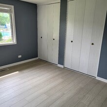 119 Millbrook Ln in Schaumburg, IL - Building Photo - Building Photo