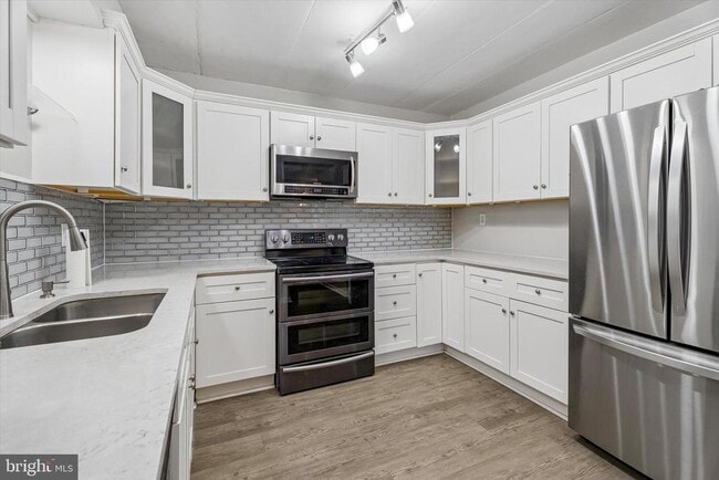 400 Glendale Rd in Havertown, PA - Building Photo - Building Photo