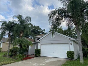 15727 Bay Vista Dr in Clermont, FL - Building Photo - Building Photo