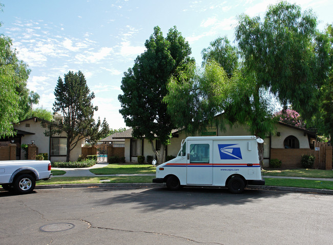 Casa De Anna Apartments in Fresno, CA - Foto de edificio - Building Photo